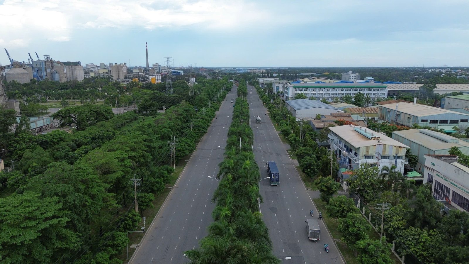 Aerial view of the internal boulevard at Hiep Phuoc Industrial Park